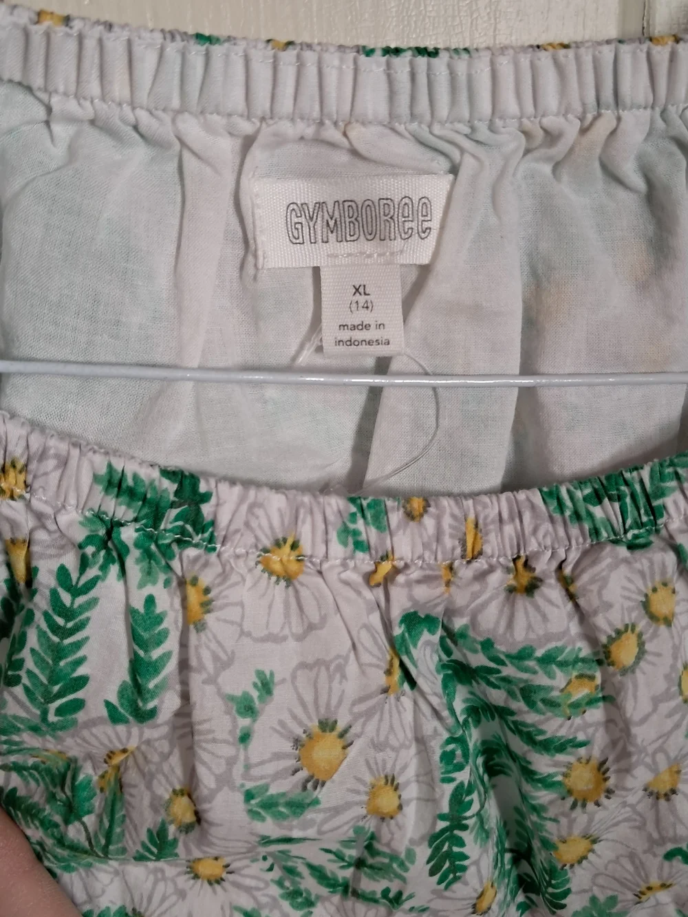 Gymboree White Top with Green Ferns and Yellow Daisies